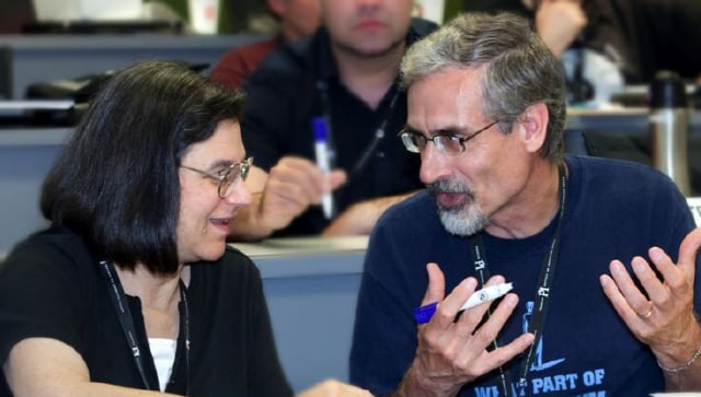 Two teachers having a discussion